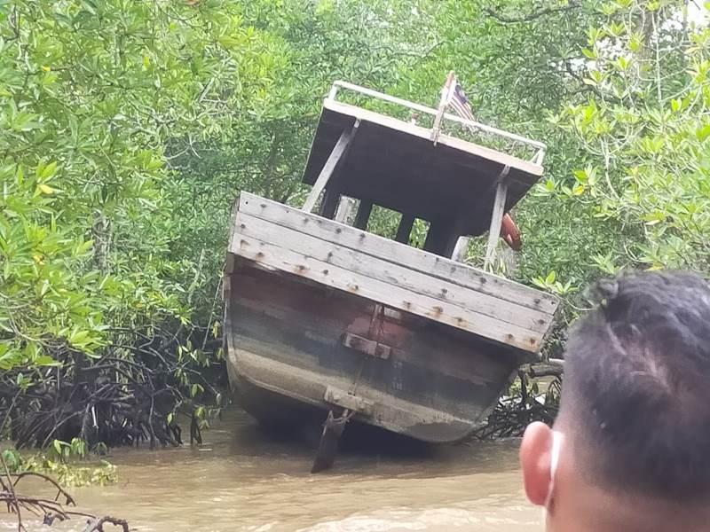 Ditpolairud Polda Riau Sita 3 Kg Sabu dari Kapal Berbendera Malaysia