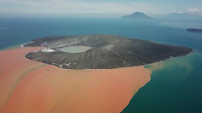 Penampakan Terkini Gunung Anak Krakatau yang Tak Diselimuti Asap Tebal