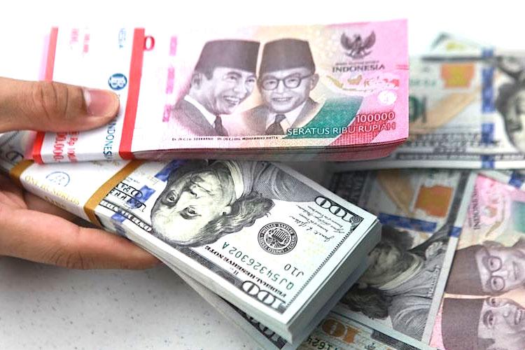Dolar AS Hampir Rp18 Ribu, Rupiah Ambruk dan Pasar Keuangan Indonesia Bergetar