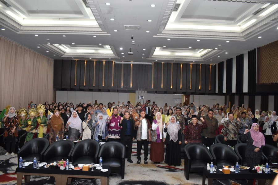 Wako Pekanbaru  Buka Seminar Internasional Fakultas Pendidikan dan Vokasi Unilak