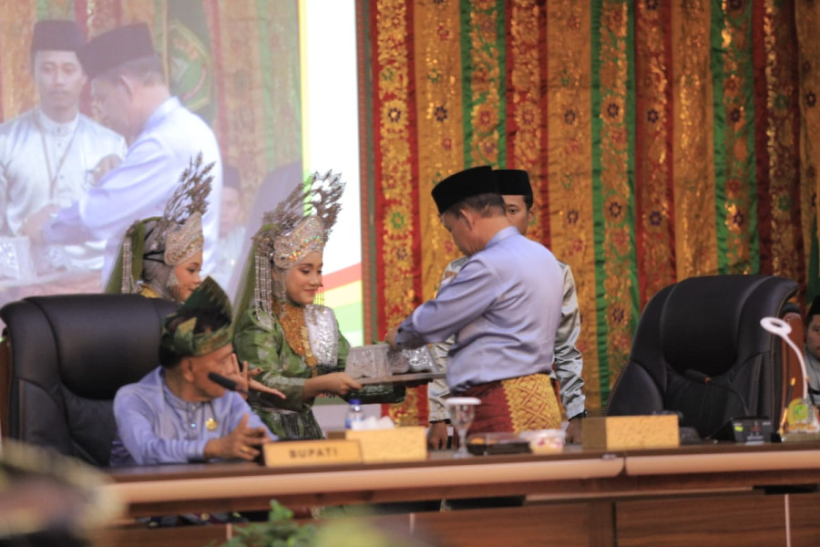 Rapat Paripurna Hari Jadi ke-16: Refleksi Perjalanan dan Harapan Untuk Kepulauan Meranti