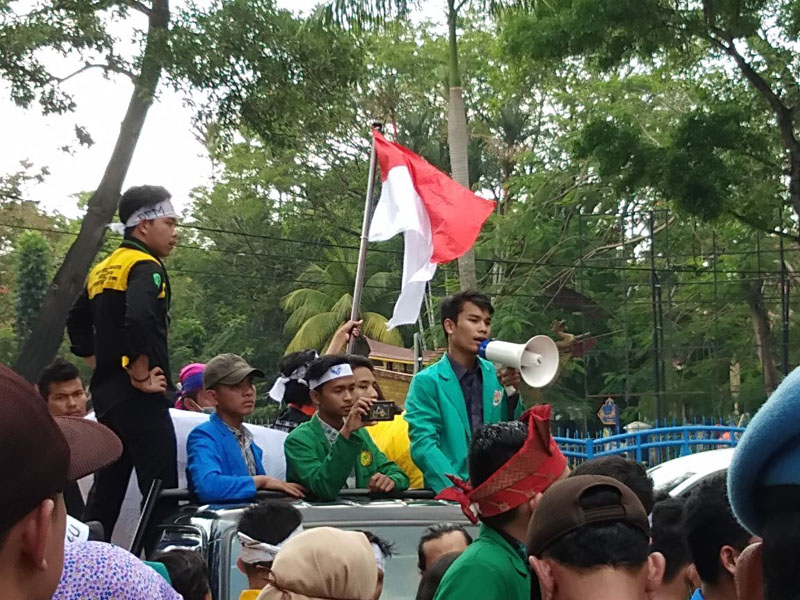 Aksi BEM se-Riau Menyikapi Kelangkaan dan Kenaikan BBM, inilah berita terlengkap