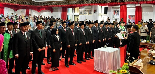 Sebanyak 35 Anggota DPRD Kuansing, 21 Orang Diisi Wajah Baru