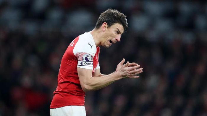 Tolak Ikut Tur Pramusim Arsenal, Koscielny Tak Tahu Diuntung