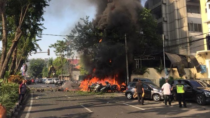 Ini Pesan Terakhir di Facebook Keluarga Pelaku Bom 3 Gereja di Surabaya