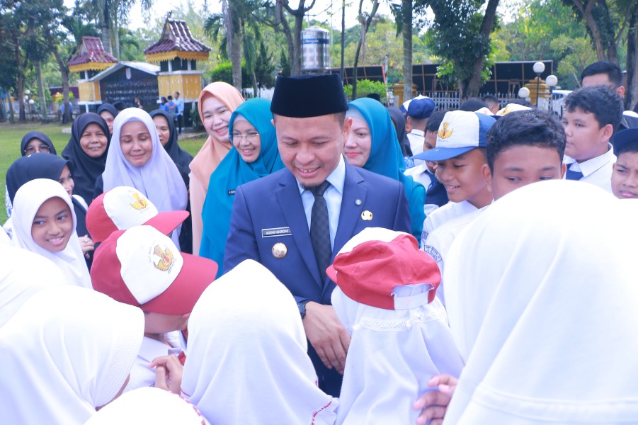 Cegah Putus Sekolah, Pemko Pekanbaru Bakal Biayai Pendidikan Anak Kurang Mampu