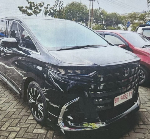 Alphard Mewah Rp1,7 Miliar Bikin Bingung, Walikota dan Eks Pj Walikota Pekanbaru Saling Lempar Bola