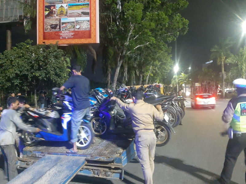 Razia Rutin Akhir Pekan, Polisi Angkut 37 Motor Balap Liar