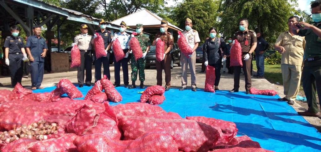 Bea Cukai Bengkalis Limpahkan Perkara 6,7 Ton Bawang Merah Ilegal