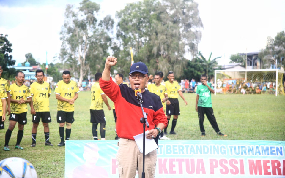 Tutup Turnamen U 40 Piala Ketua PSSI Kepulauan Meranti Tahun 2023, H. Asmar : Turnamen Bisa Memupuk 