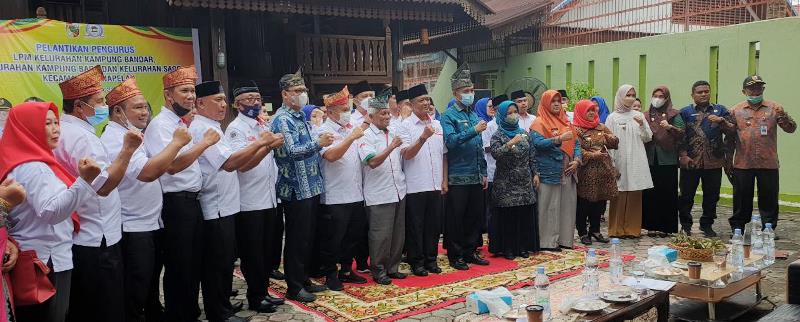 Wakil Walikota Pekanbaru Hadiri Pelantikan LPM Kelurahan Kampung Bandar