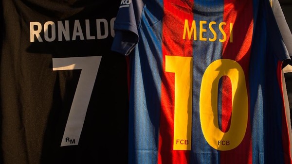 Rooney: Ronaldo 'Kejam', tapi Messi Lebih Menyiksa