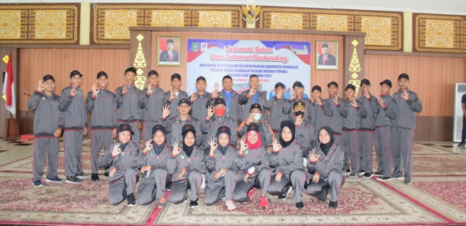 Bupati Bengkalis Lepas 128 Atlet POPDA Riau ke-15