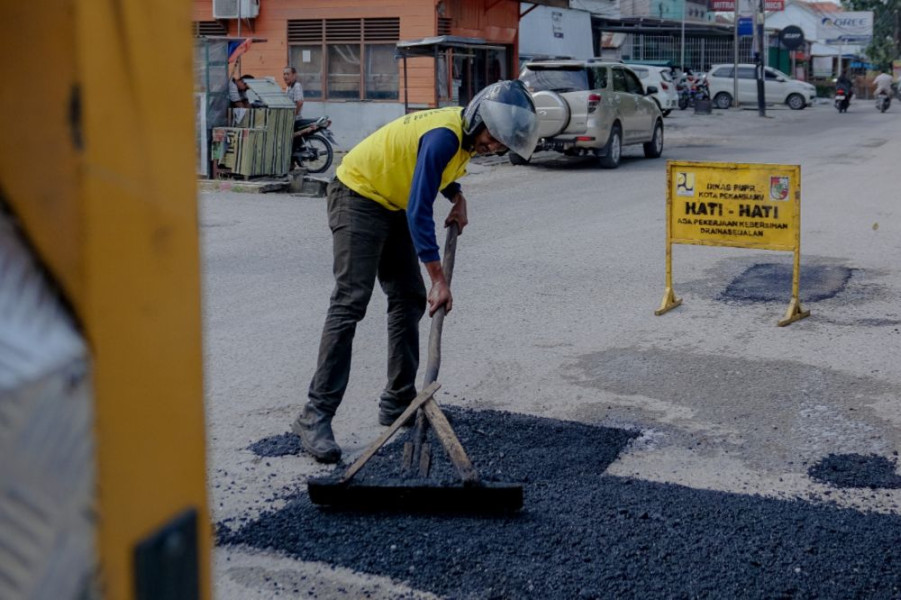 DPRD Pekanbaru Ingatkan Perbaikan Jalan Tidak Hanya Tambal Sulam, Sebentar Lagi Juga Rusak