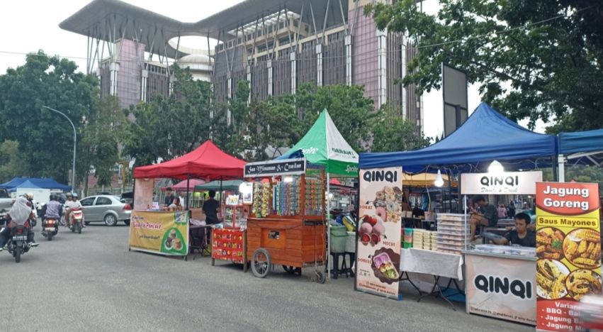 Seragamkan Tenda Pedagang Cut Nyak Dien, Pemko Pekanbaru Mintakan CSR