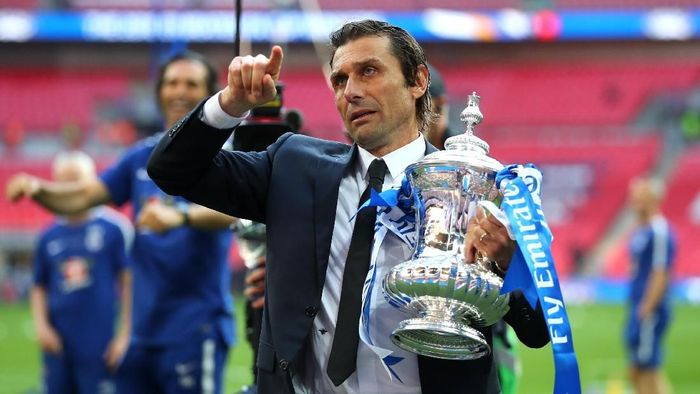 Menang Gugatan, Antonio Conte Akan Kantongi Rp 166 M dari Chelsea