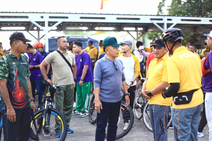 AKBP (Purn) H. Asmar Membuka Turnamen Fun Futsal di Afifa Selatpanjang