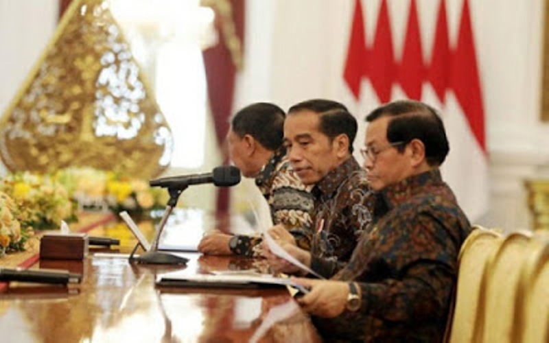 Bertemu Pemimpin Redaksi, Jokowi Bahas Sekolah Tatap Muka hingga Wacana Presiden 3 Periode