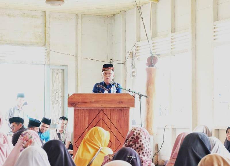 H.Asmar Hadiri Peringatan Maulid Nabi di Masjid di Al-Muslihun Dusun 4 Parit Lapis