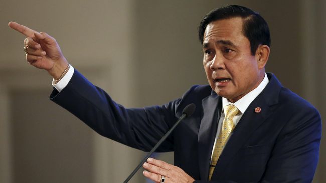 PM Thailand Perintahkan Pembubaran Junta, Militer Tetap Kuat