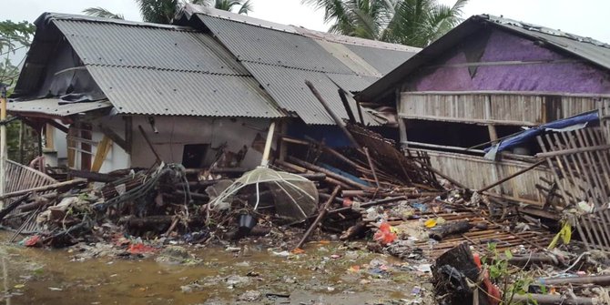 2.500 Korban Tsunami Mengungsi di Kantor Gubernur Lampung