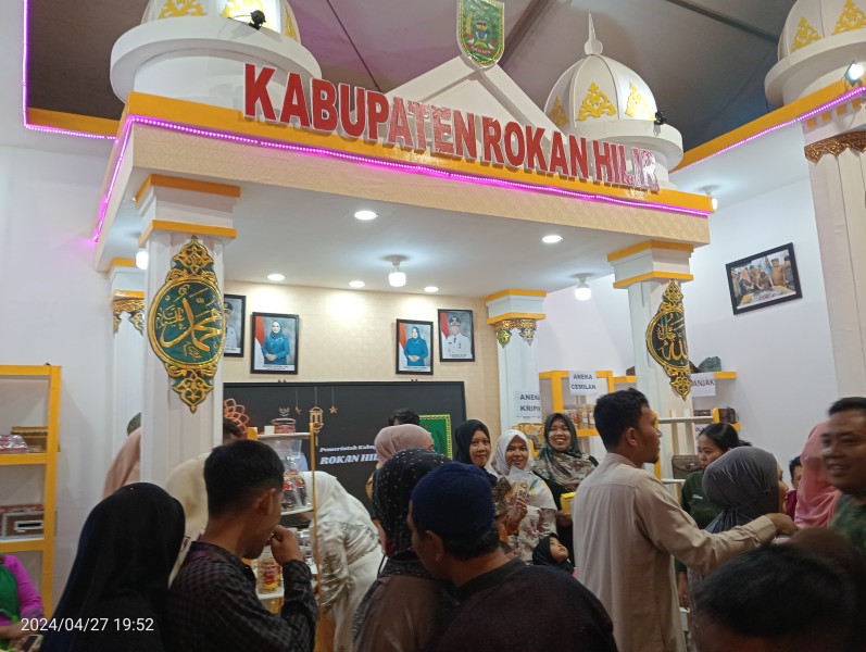 Rohil Juara 1 Pawai Ta'aruf dan Stand Bazar MTQ XLII Provinsi Riau