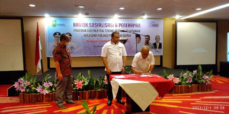 Buka Bimtek Pergubri 19/2021 SMSI Riau, Gubri: Fungsi Media Online Belum Maksimal
