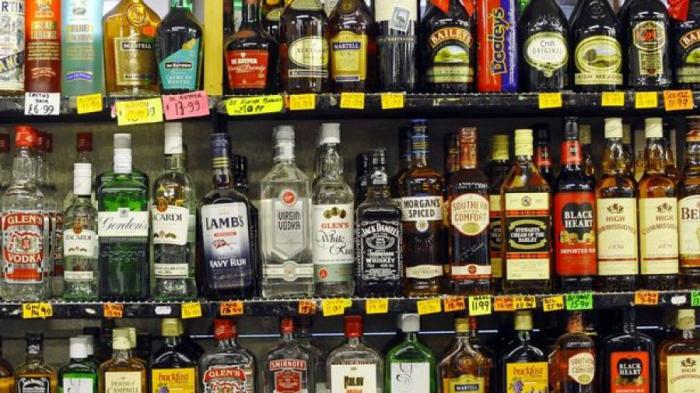 Minum Alkohol dalam Pesawat Bisa Diganjar Penjara