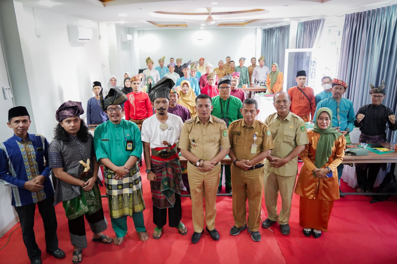 H. Muhammad Adil Membuka Secara Langsung Kesenian Tradisional (Workshop Tanjak) Kabupaten Kepulauan
