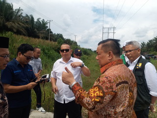 Pj Gubri Bakal Sulap Jalan Simpang Buatan – Simpang Teluk Mesjid Siak Seperti Highway