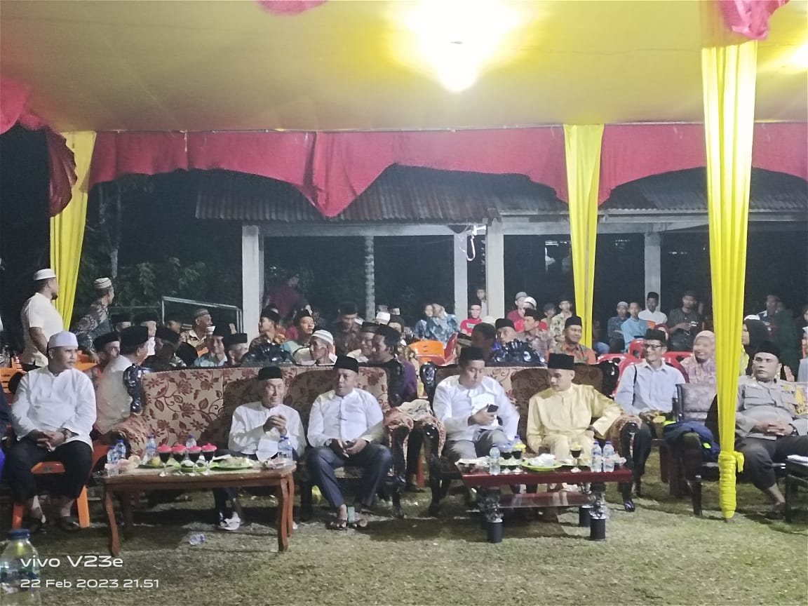 Ustad Kondang Dari Kota Dumai Hadir di Surau Al-Muttahunajihin Desa Mekong Dalam Rangka Melaksanakan