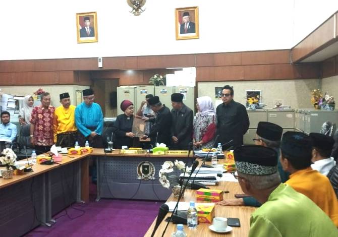 Pertemuan Komisi I DPRD Riau dan FKPMR Munculkan Tiga Nama Calon Pj Gubri, Ini Daftarnya