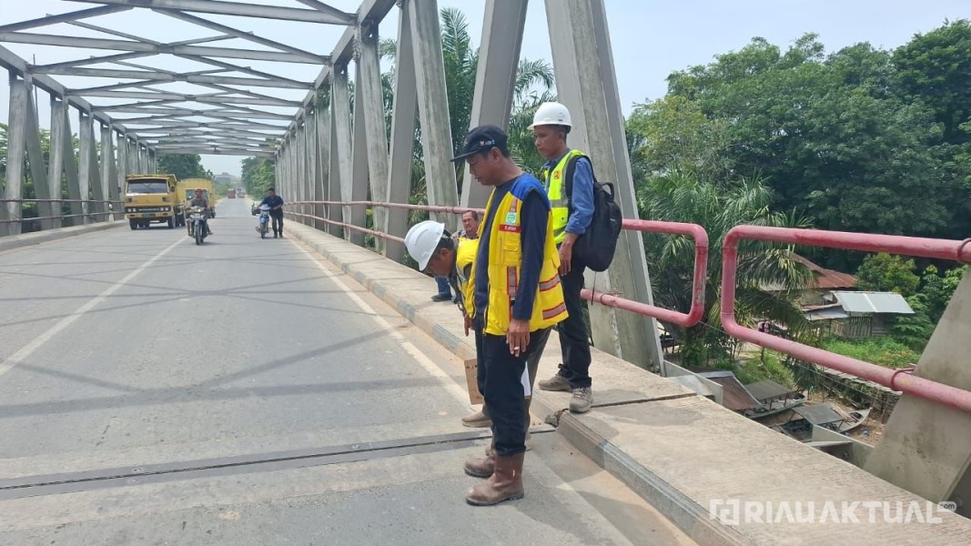 Usai Viral Keluarkan Suara Dentuman, BPJN Riau Cek Jembatan Leton II