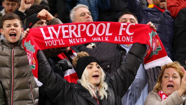 Habis Beli Truk, Suporter Ini Rayakan Duluan Liverpool 'Juara'