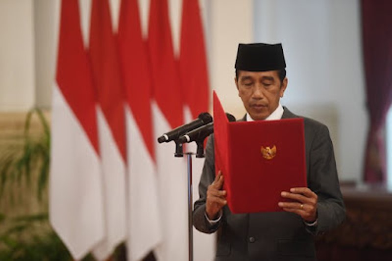 Jokowi Sentil PLN dan Pertamina: Ada Subsidi, Tanpa Ada Usaha Efisiensi