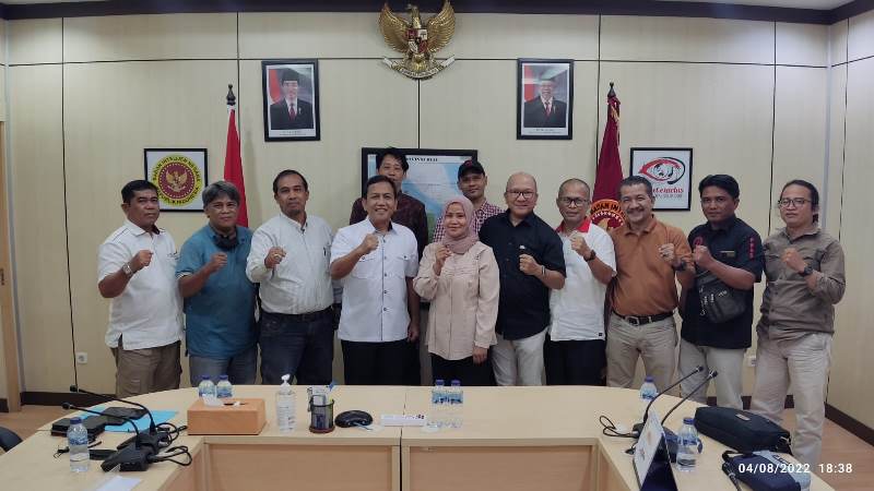 Kabinda Riau Ajak Seluruh Organisasi Pers Perangi Hoax & Sadarkan Pentingnya Vaksin Booster