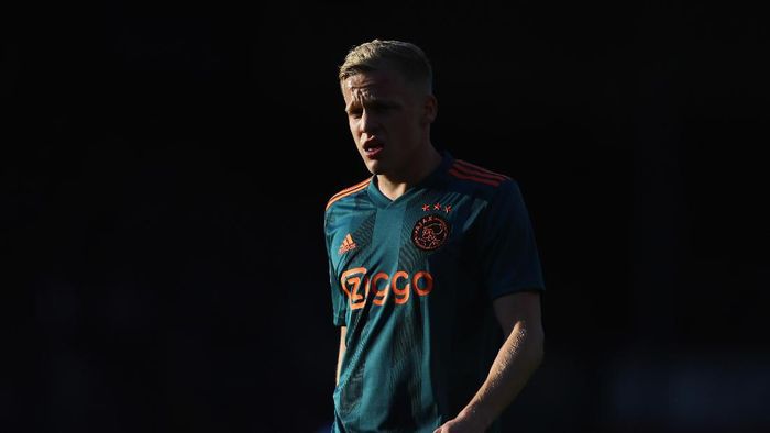 Van de Beek: Madrid Sedang Nego dengan Ajax