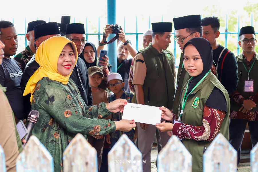 120 Peserta Ikut MTQ, Plt Bupati Asmar Lepas Kafilah Kepulauan Meranti Ikuti MTQ Provinsi Riau