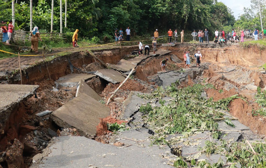 Satu Keluarga di Nias Selatan Tertimbun Longsor