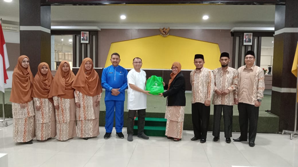 Madrasah Aliyah Sumatera Thawalib Parabek Agam Berkunjung Ke Unilak, Disambut Ramah Rektor Dr Junaid