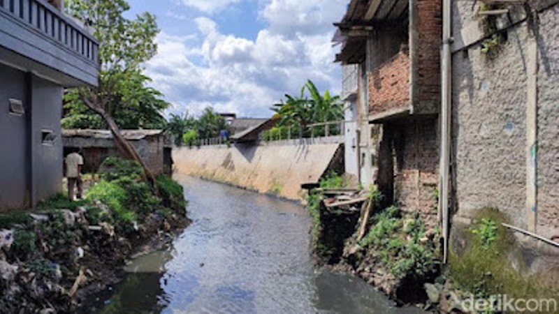 Banjir Besar Jadi Alasan PTUN Hukum Anies Baswedan Keruk Kali Mampang