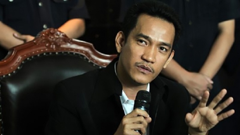 Setingkat Menteri Kok Nyambi Jadi Advokat