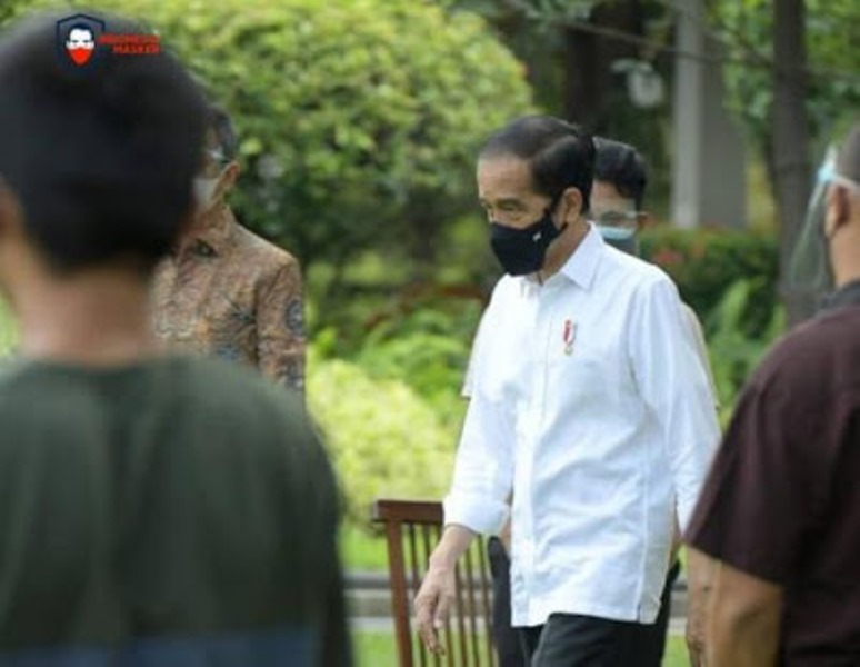 Pertama Disuntik Vaksin Covid-19, Jokowi: Agar Semua Yakin Ini Aman dan Halal