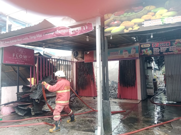 Kebakaran Hebat di Jalan Bina Krida, Lima Kios dan Kos-kosan Ludes