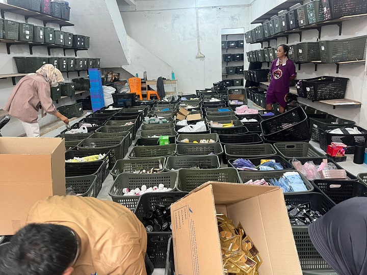 BPOM Pekanbaru Bongkar Distributor Kosmetik Ilegal di Kecamatan Tampan