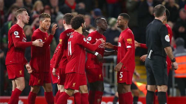 Liverpool Disponsori Nike Mulai Musim Depan