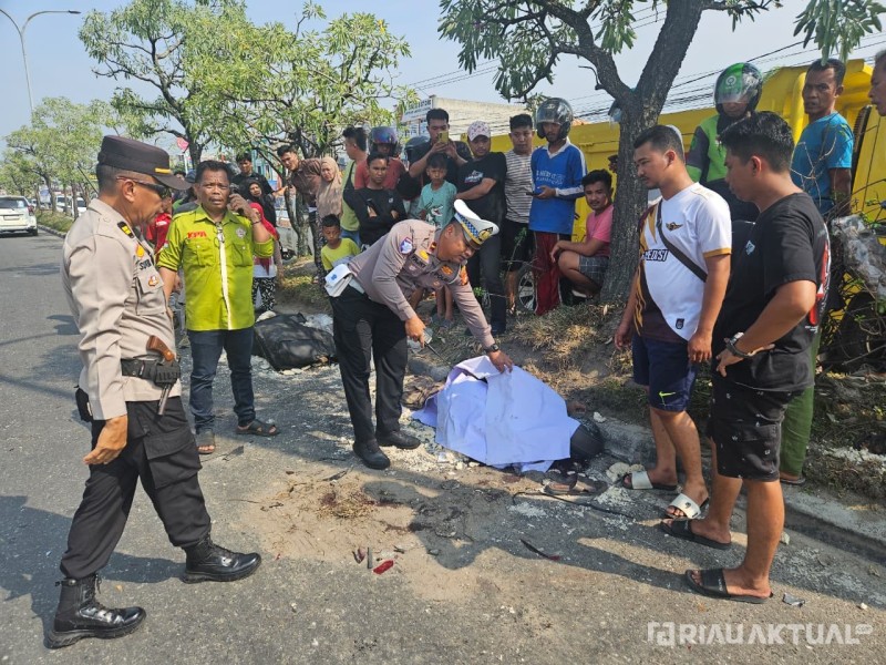 Kecelakaan Beruntun di Jalan HR Soebrantas Pekanbaru, Satu Orang Tewas
