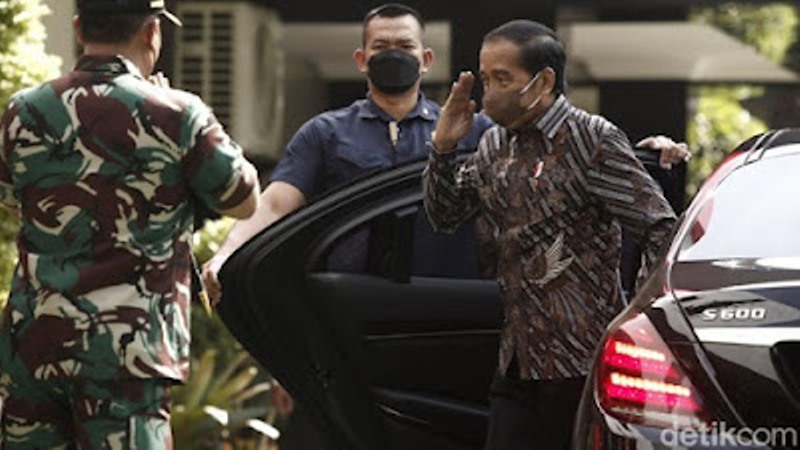 PDIP Puji Rencana Jokowi Usai 2024: Banyak Orang Sukses Lupa Jalan Pulang