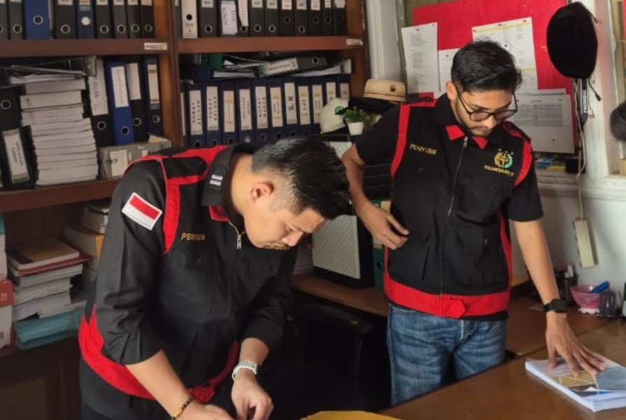 Kejari Inhil Geledah Kantor Dinas PUTR