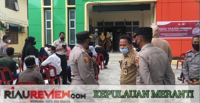 Tinjau Vaksinasi di Puskesmas Selatpanjang, Kapolres Dorong Dinkes Capai Target 1100 Vaksin Per Hari